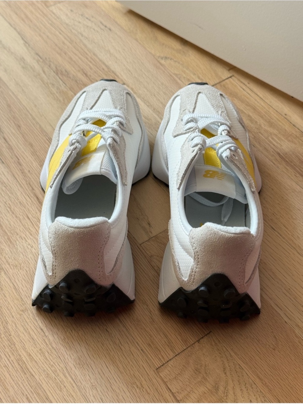 New Balance 327 Sneakers Yellow - Picture 5 of 7